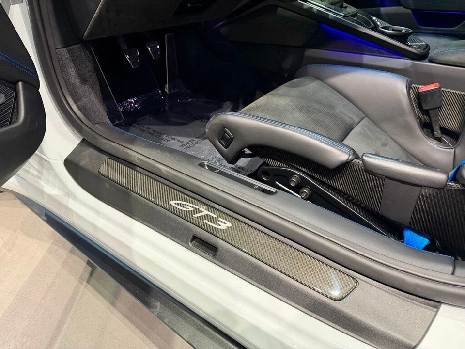 2022 Porsche 992 GT3 - Image 21 of 31