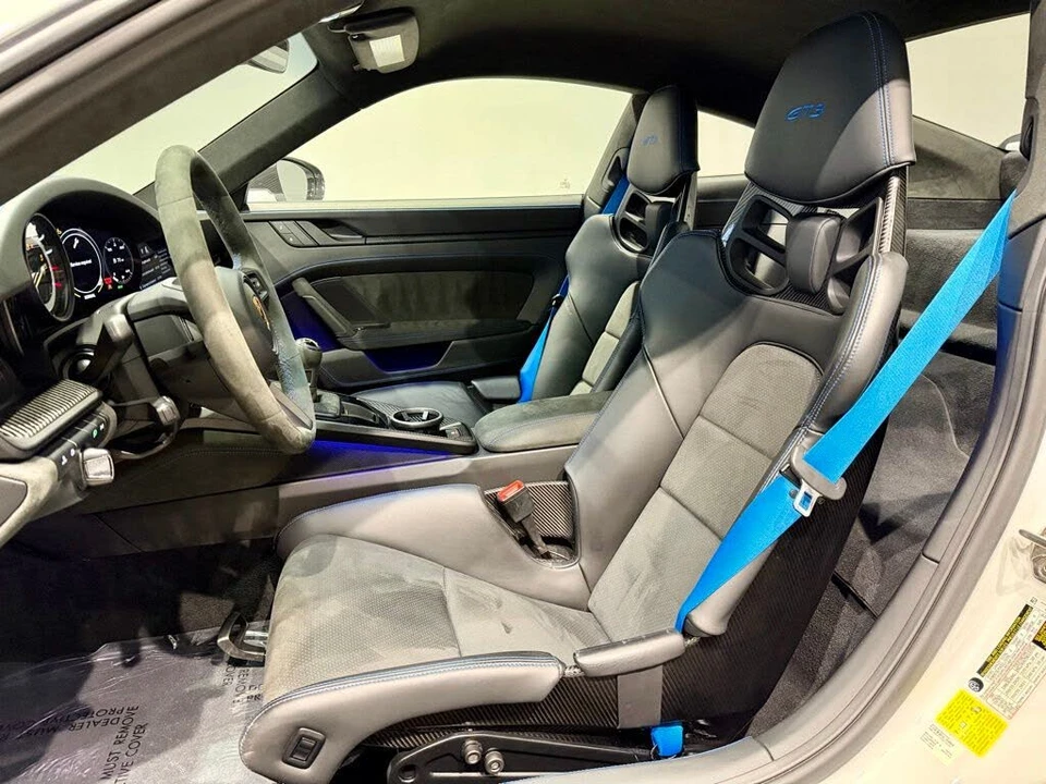 2022 Porsche 992 GT3 - Image 18 of 31