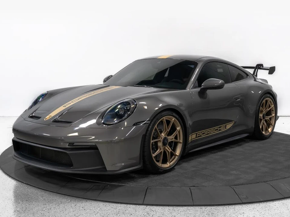 2022 Porsche 992 GT3 - Image 2 of 31