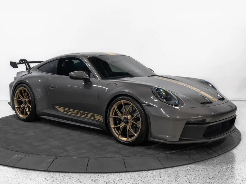 2022 Porsche 992 GT3 - Image 11 of 31