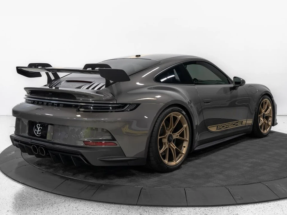 2022 Porsche 992 GT3 - Image 9 of 31