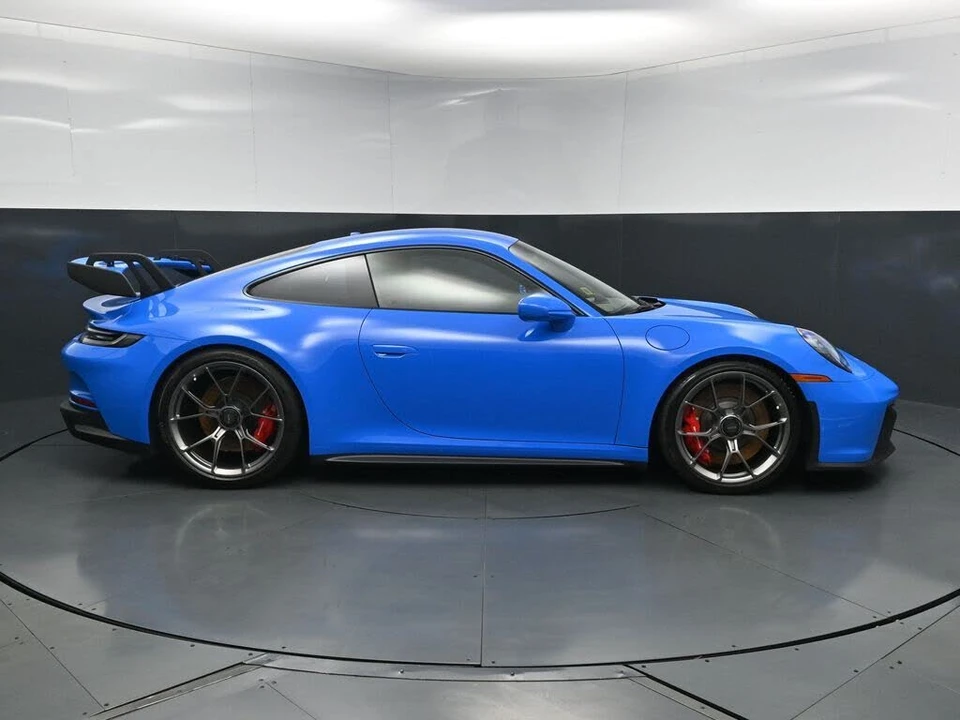 2022 Porsche 992 GT3 - Image 12 of 31