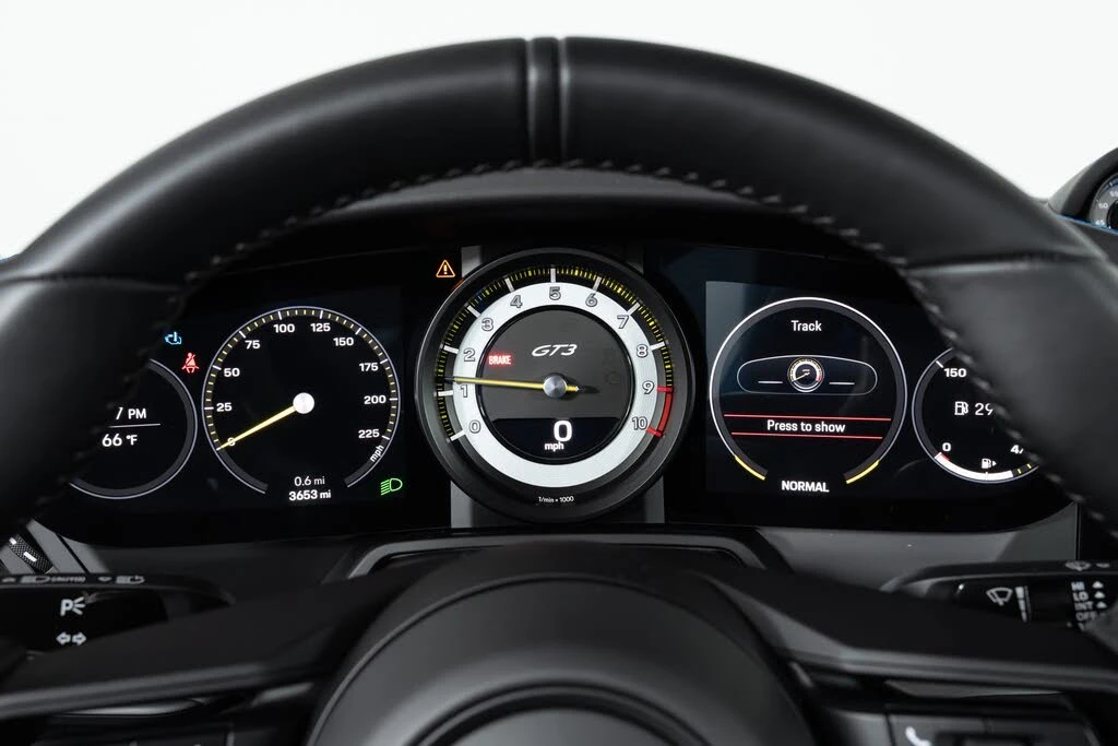 2022 Porsche 992 GT3 - Image 5 of 31