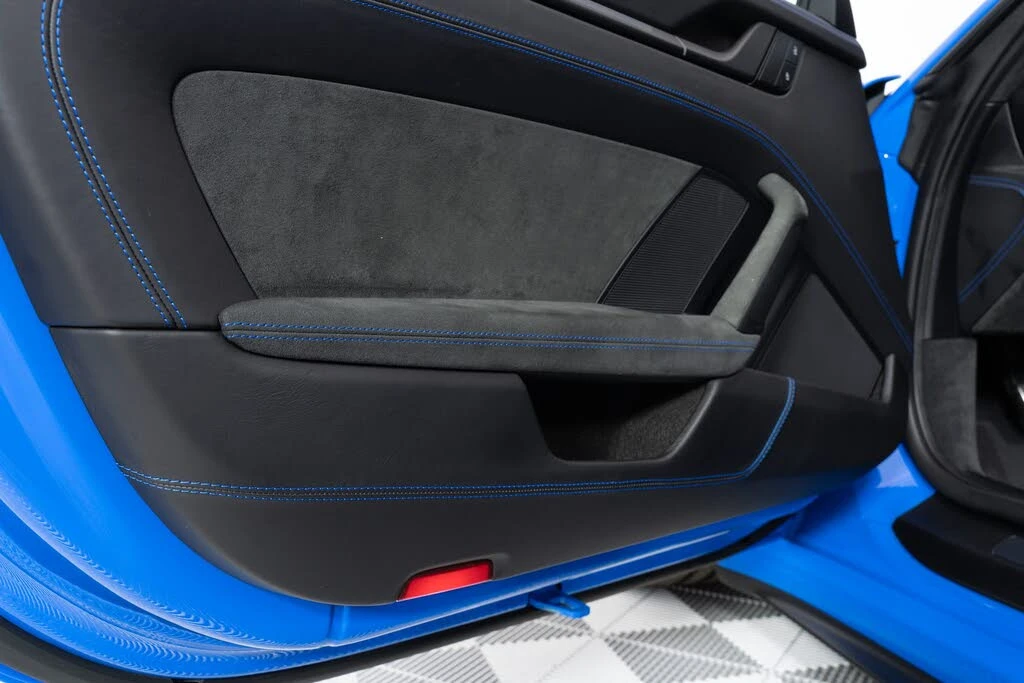 2022 Porsche 992 GT3 - Image 11 of 31