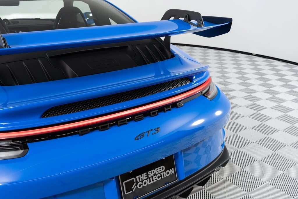 2022 Porsche 992 GT3 - Image 21 of 31