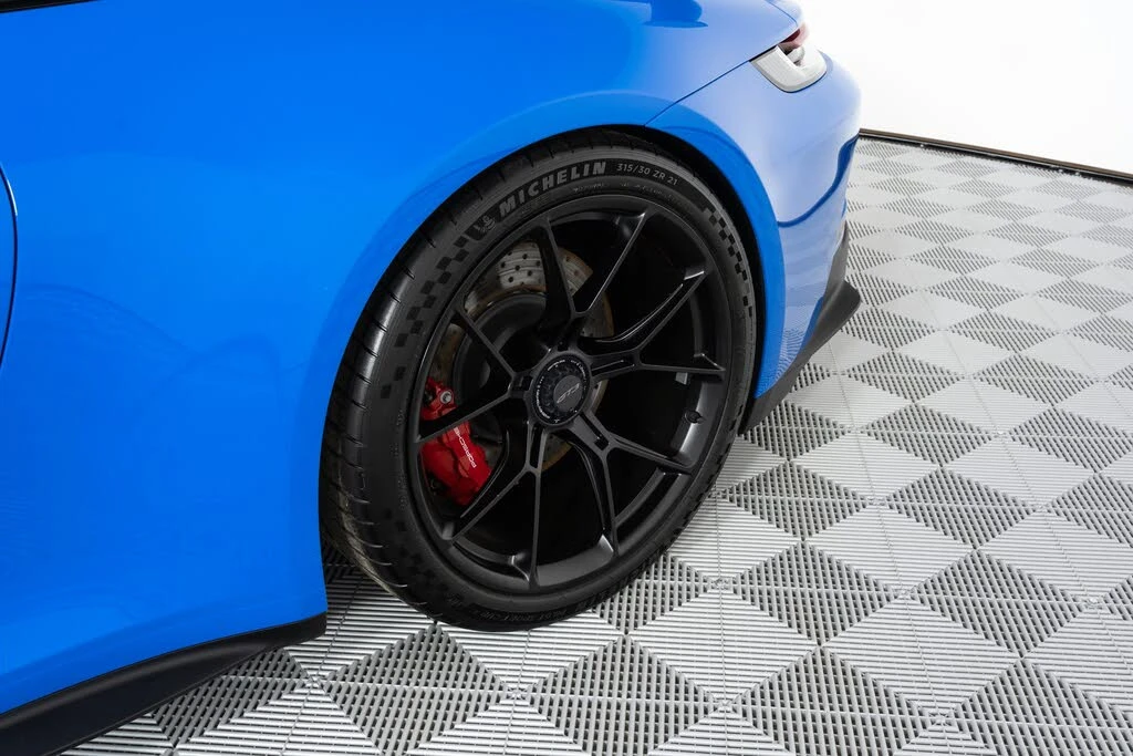 2022 Porsche 992 GT3 - Image 19 of 31