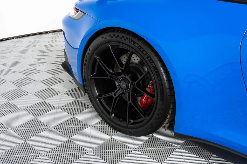 2022 Porsche 992 GT3 - Image 24 of 31