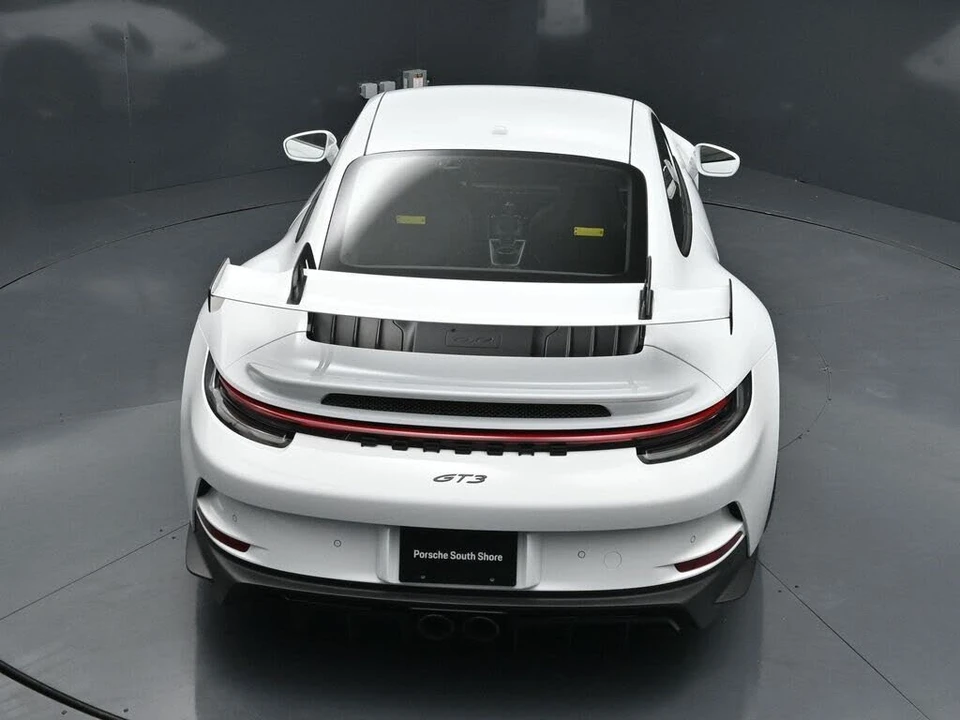 2022 Porsche 992 GT3 - Image 16 of 31