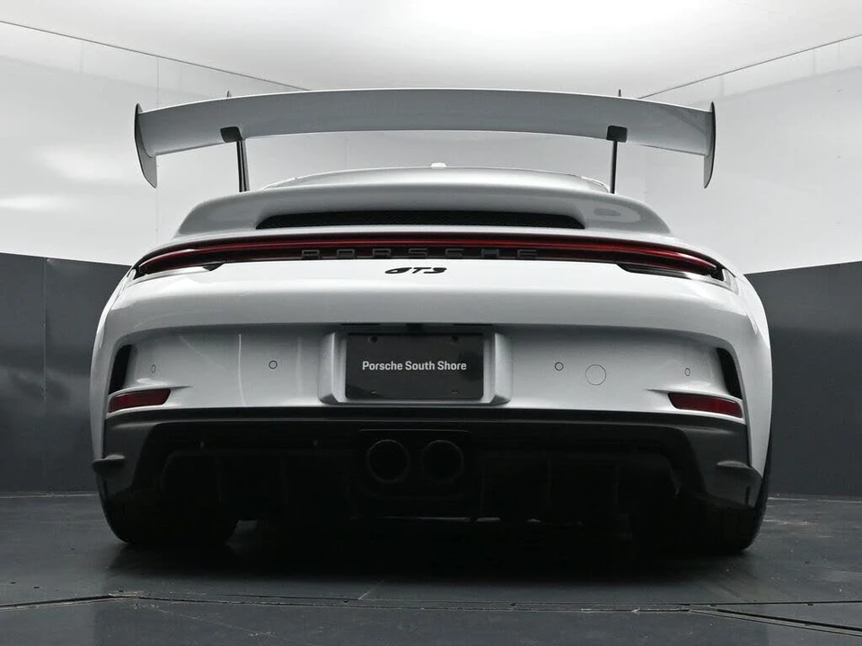 2022 Porsche 992 GT3 - Image 24 of 31