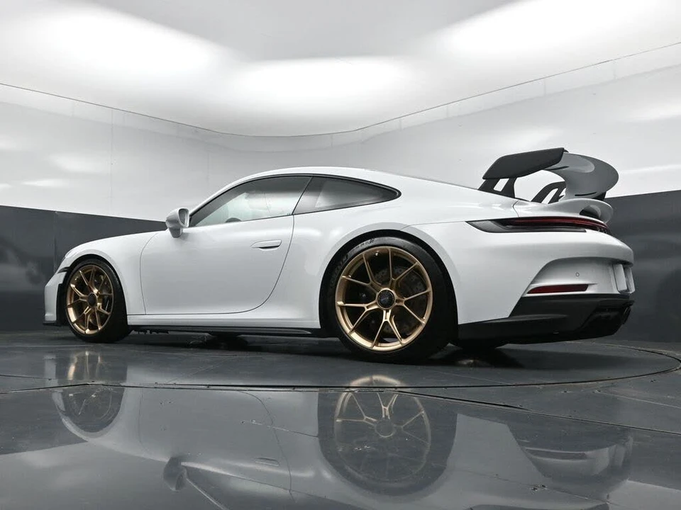 2022 Porsche 992 GT3 - Image 23 of 31