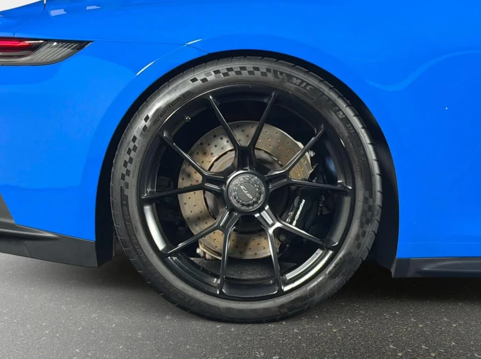 2022 Porsche 992 GT3 - Image 5 of 31