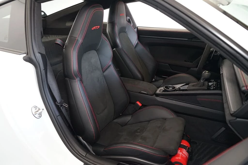 2022 Porsche 992 GT3 - Image 11 of 31