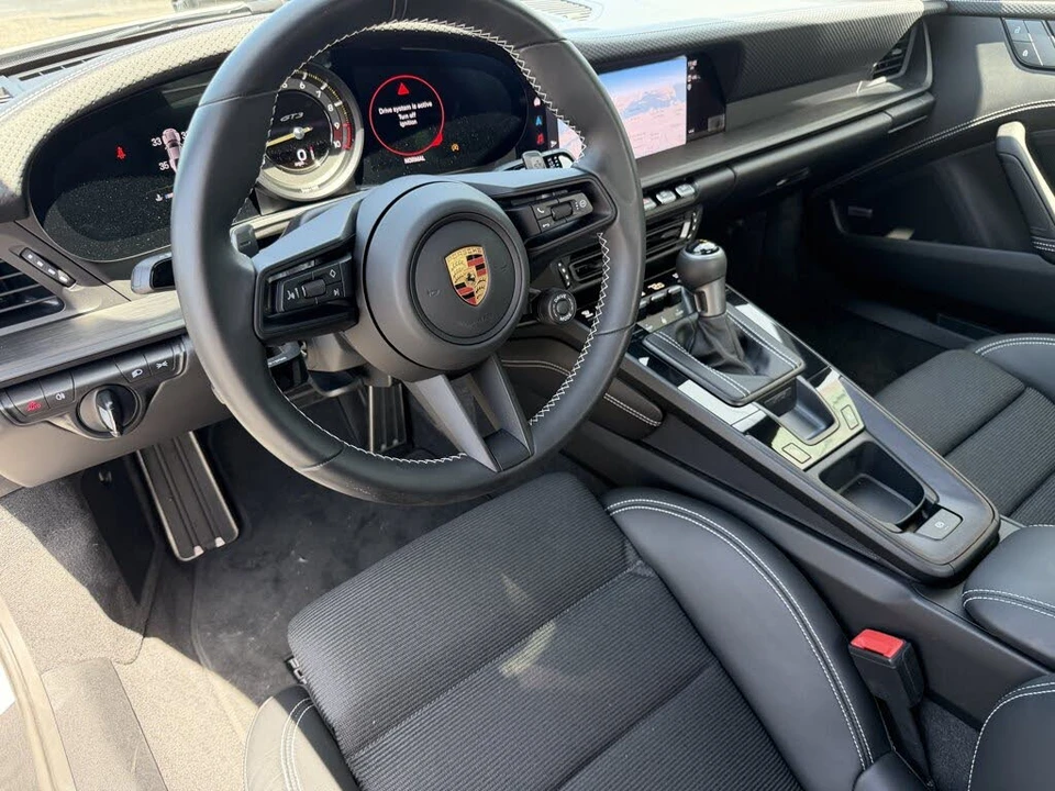 2022 Porsche 992 GT3 - Image 15 of 31
