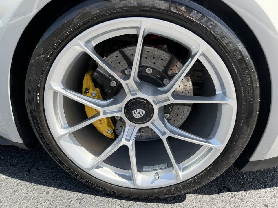 2022 Porsche 992 GT3 - Image 10 of 31