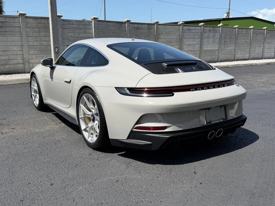 2022 Porsche 992 GT3 - Image 3 of 31