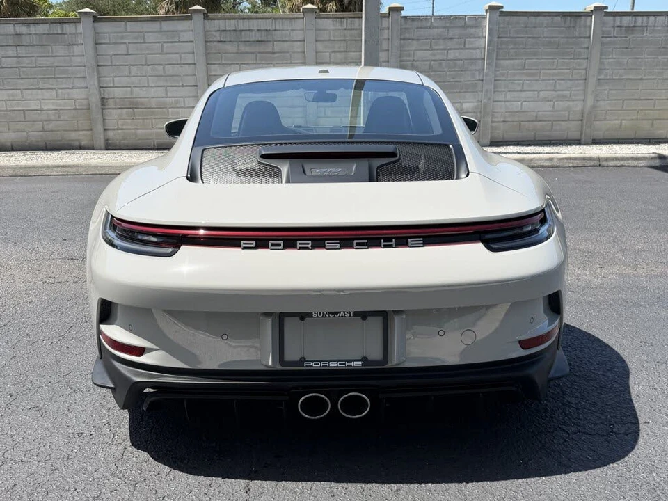 2022 Porsche 992 GT3 - Image 12 of 31
