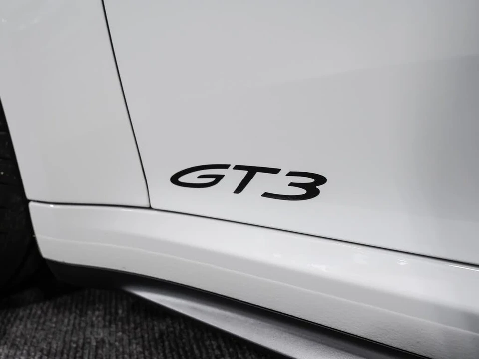 2022 Porsche 992 GT3 - Image 20 of 31