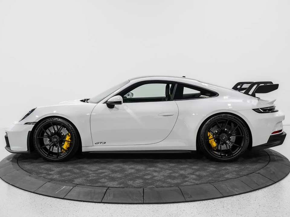 2022 Porsche 992 GT3 - Image 4 of 31