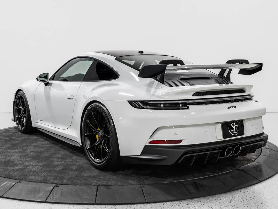 2022 Porsche 992 GT3 - Image 5 of 31