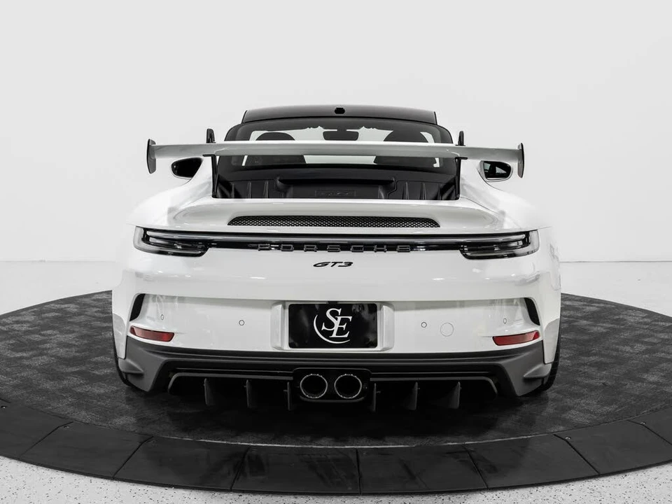 2022 Porsche 992 GT3 - Image 7 of 31