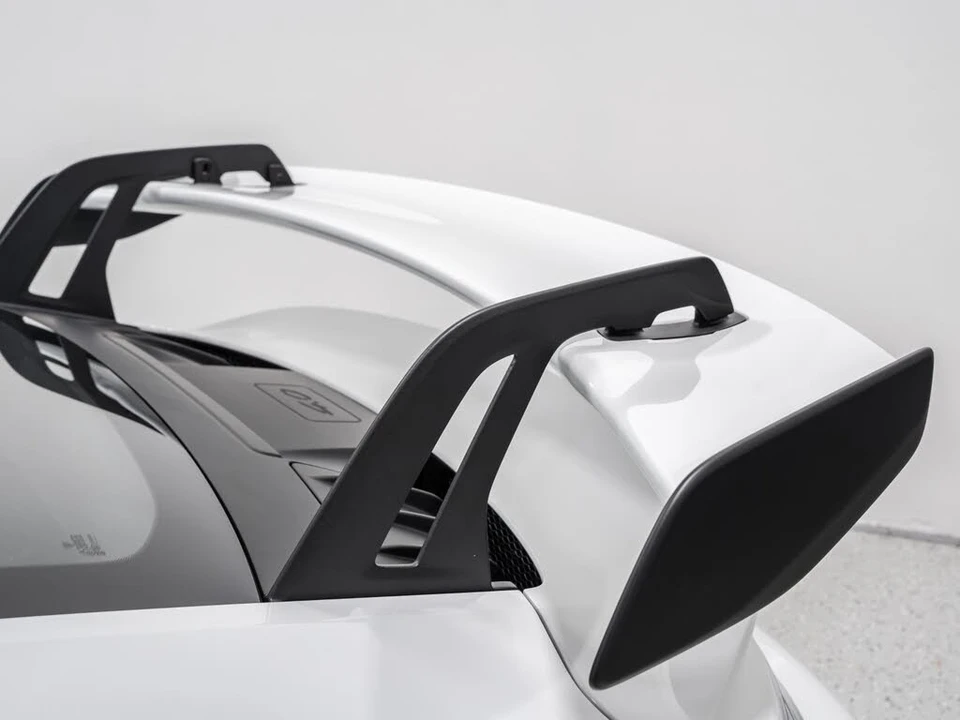 2022 Porsche 992 GT3 - Image 23 of 31