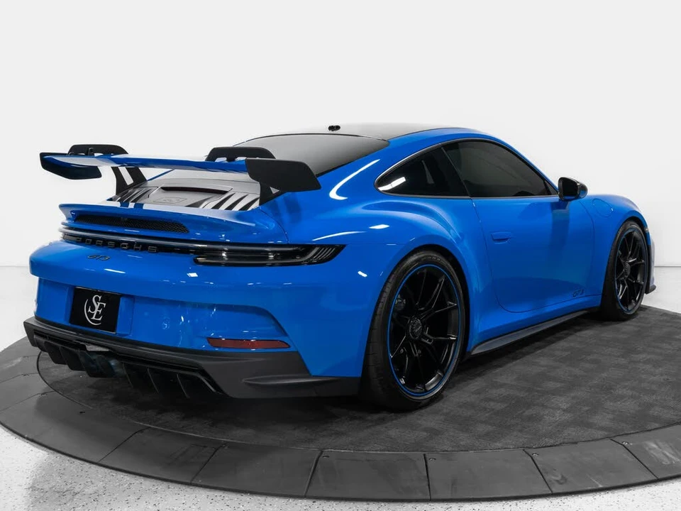 2022 Porsche 992 GT3 - Image 8 of 31