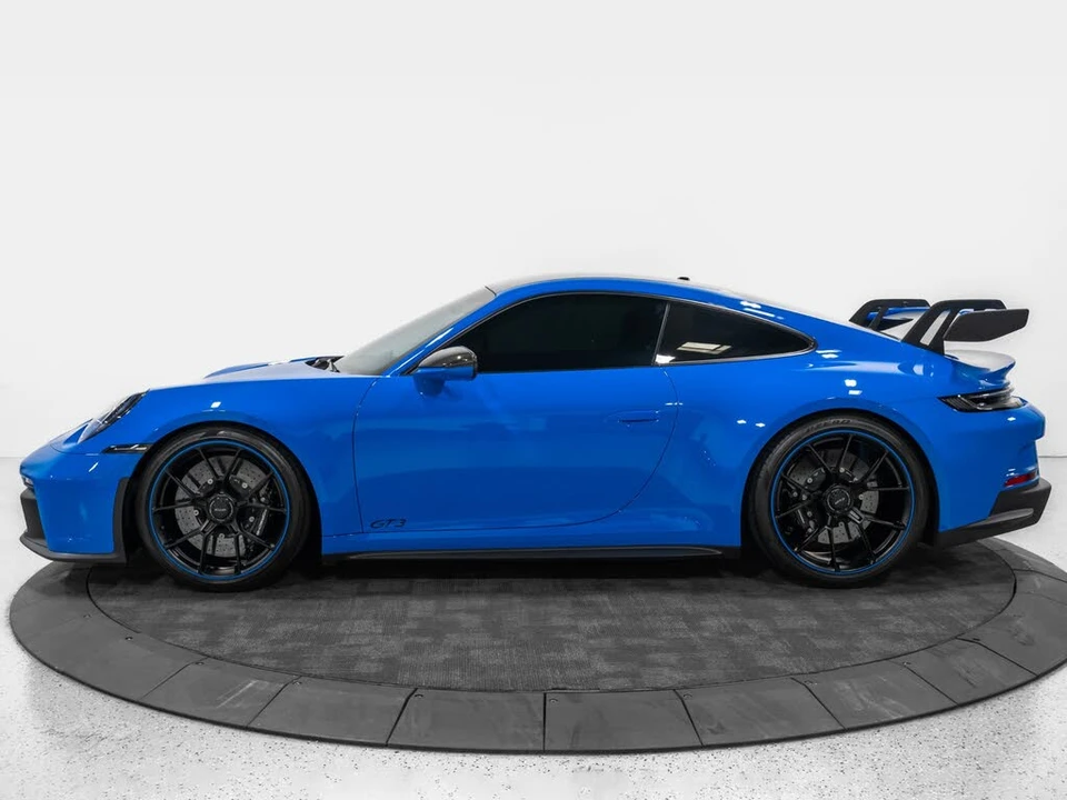 2022 Porsche 992 GT3 - Image 3 of 31