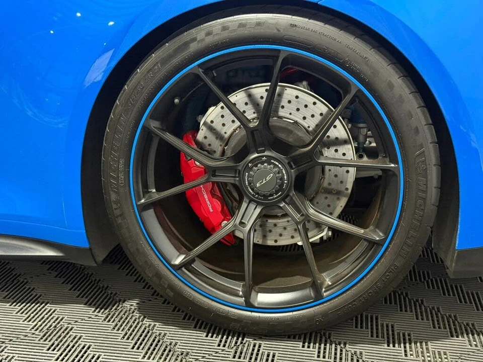 2022 Porsche 992 GT3 - Image 15 of 28