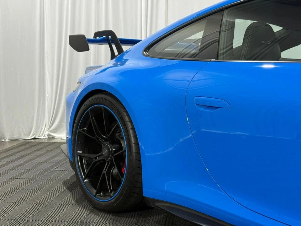 2022 Porsche 992 GT3 - Image 9 of 28