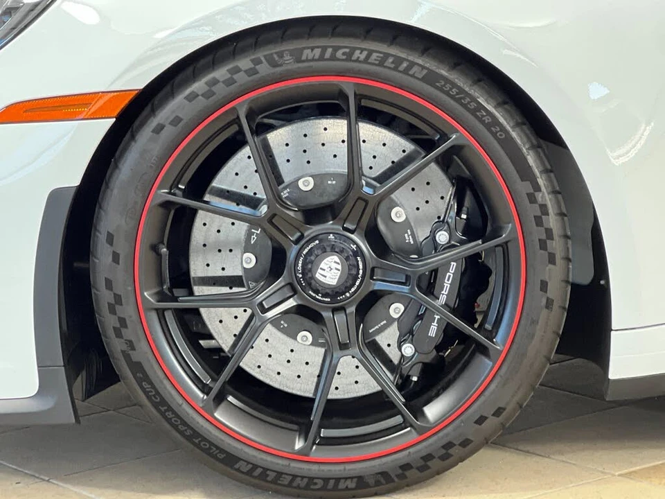 2022 Porsche 992 GT3 - Image 25 of 28
