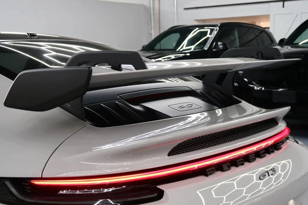 2022 Porsche 992 GT3 - Image 17 of 31