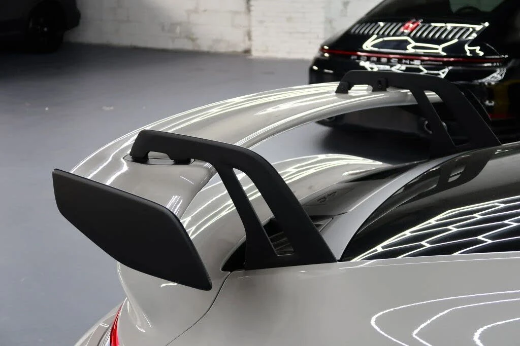 2022 Porsche 992 GT3 - Image 14 of 31