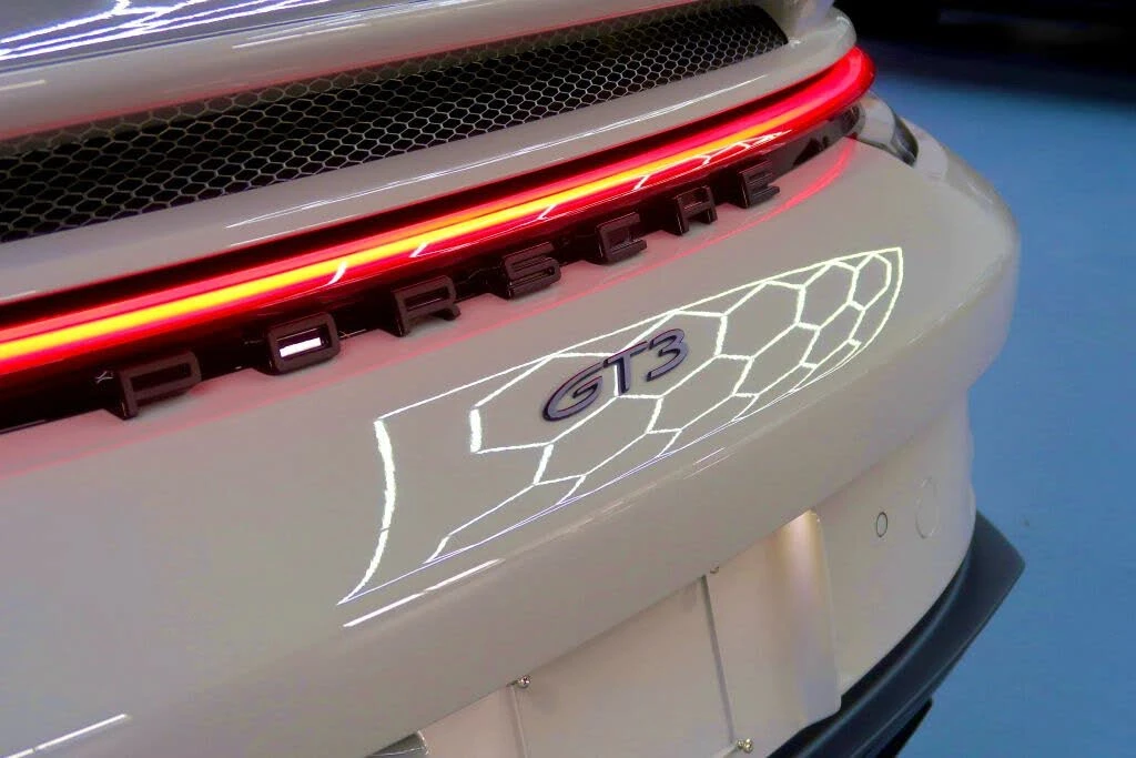 2022 Porsche 992 GT3 - Image 16 of 31