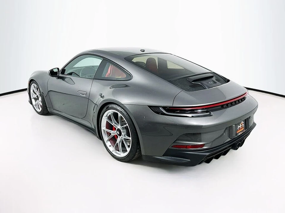2022 Porsche 992 GT3 - Image 8 of 19