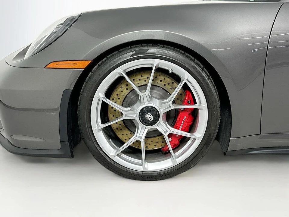 2022 Porsche 992 GT3 - Image 17 of 19