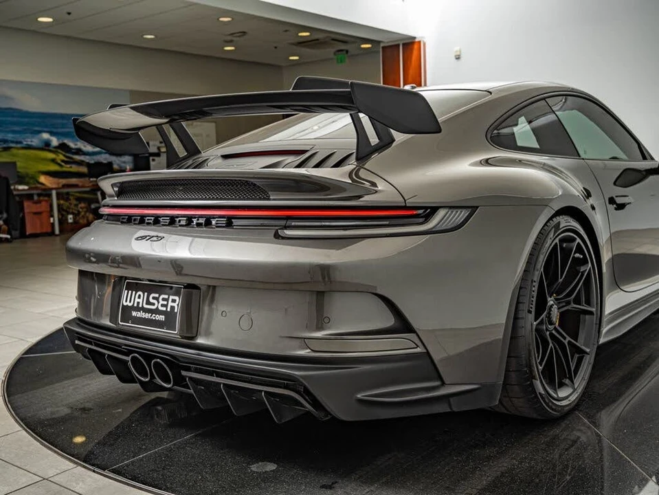 2022 Porsche 992 GT3 - Image 23 of 31