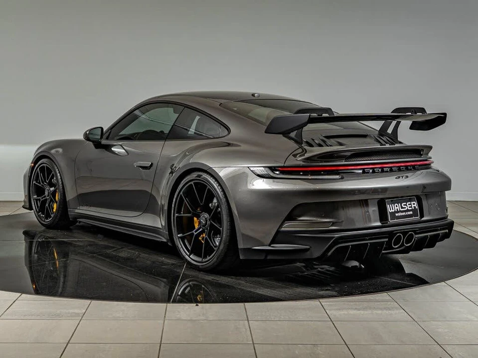 2022 Porsche 992 GT3 - Image 3 of 31