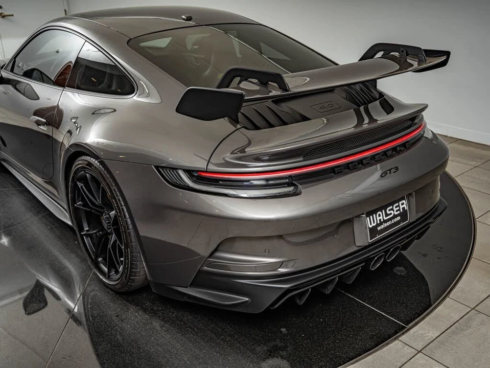 2022 Porsche 992 GT3 - Image 26 of 31