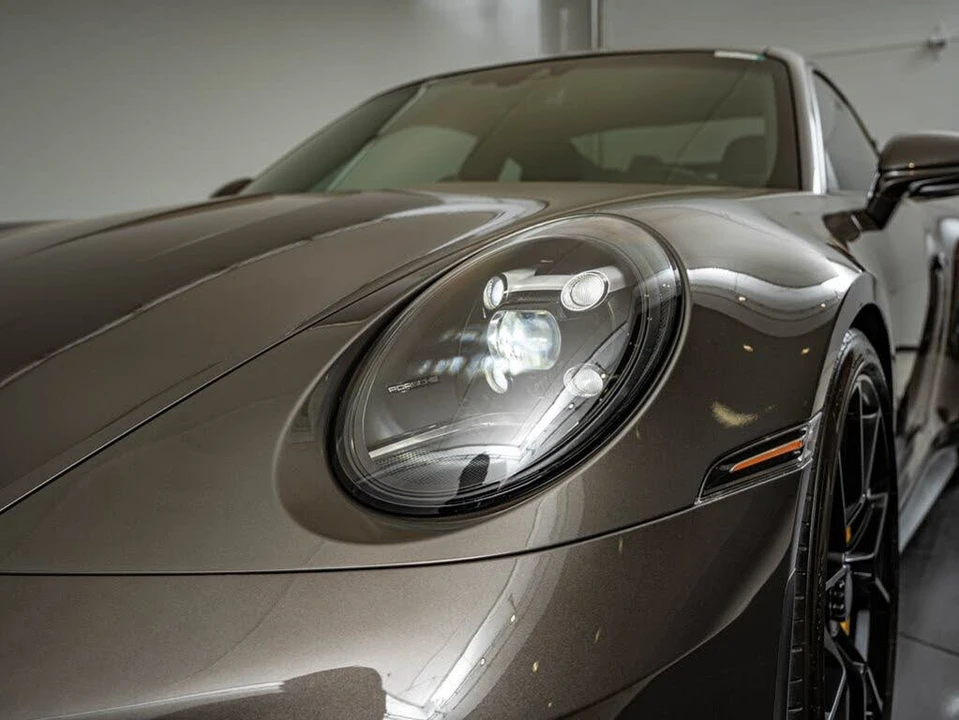 2022 Porsche 992 GT3 - Image 16 of 31