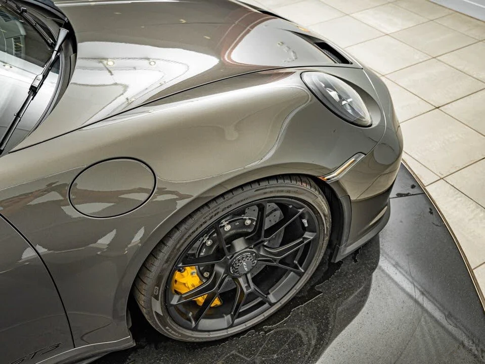 2022 Porsche 992 GT3 - Image 20 of 31