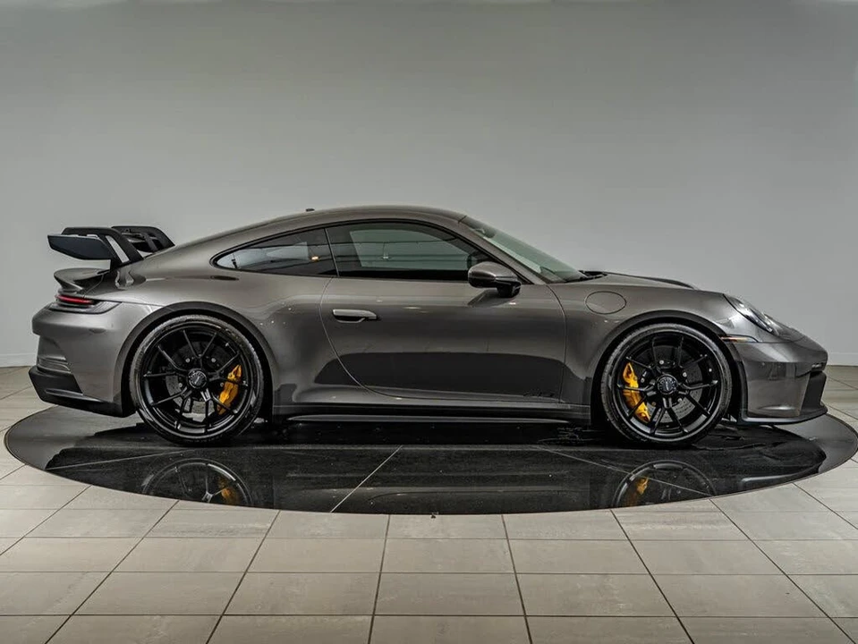 2022 Porsche 992 GT3 - Image 9 of 31