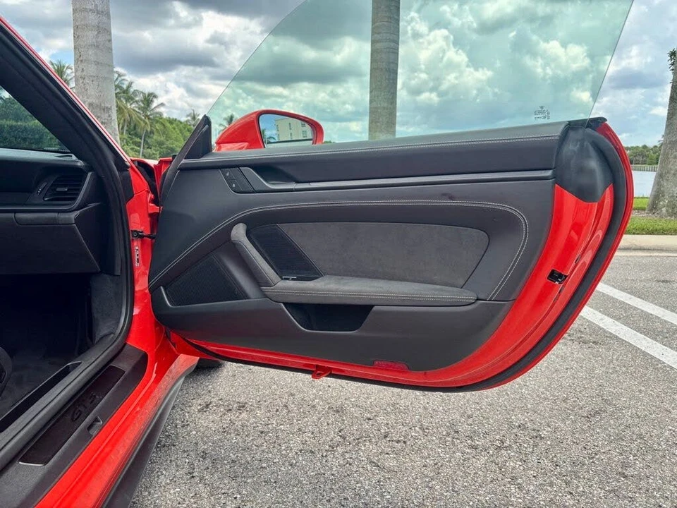 2022 Porsche 992 GT3 - Image 20 of 26