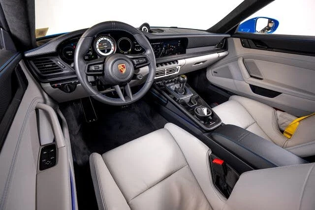 2022 Porsche 992 GT3 - Image 21 of 31