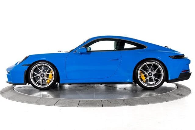 2022 Porsche 992 GT3 - Image 2 of 31