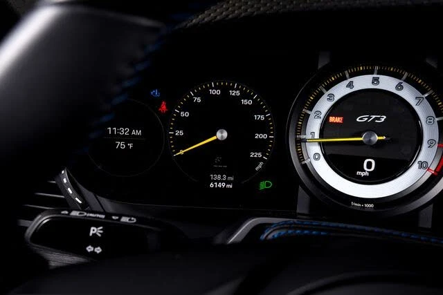 2022 Porsche 992 GT3 - Image 30 of 31