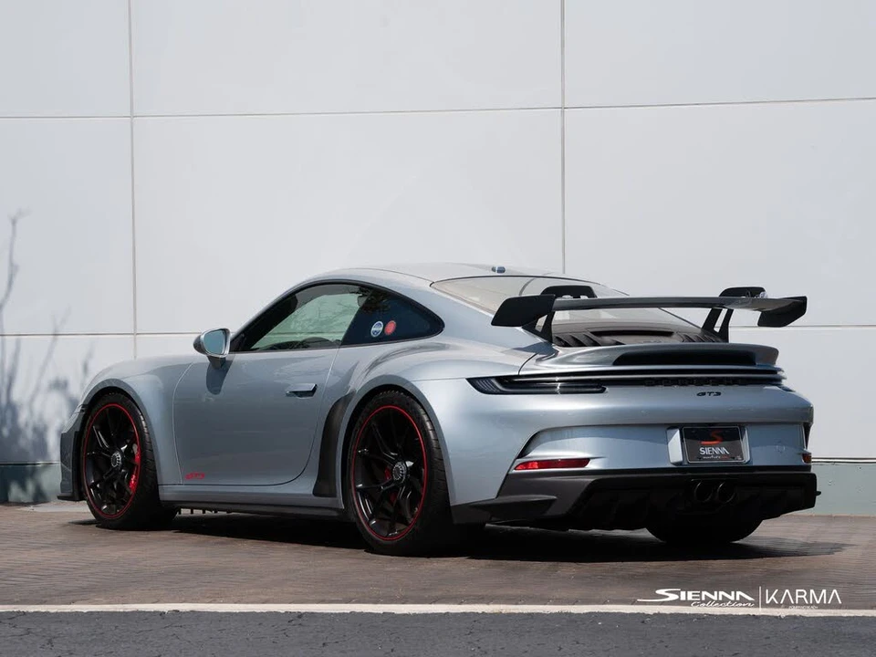 2022 Porsche 992 GT3 - Image 27 of 31
