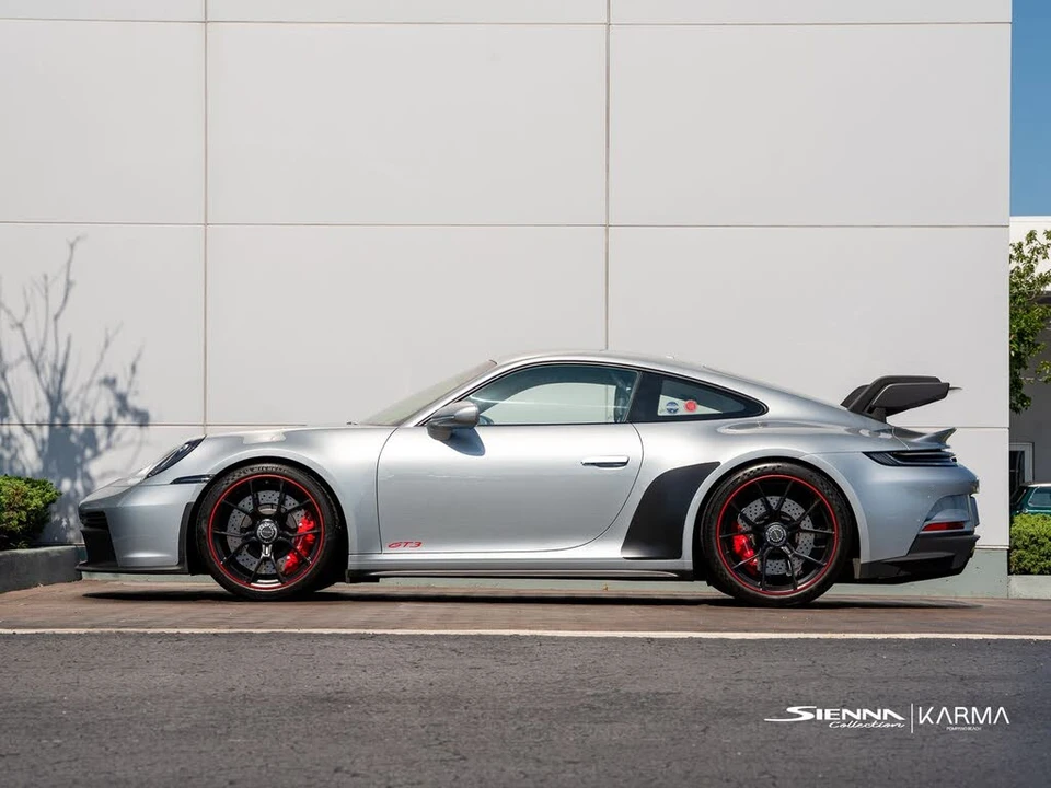 2022 Porsche 992 GT3 - Image 5 of 31
