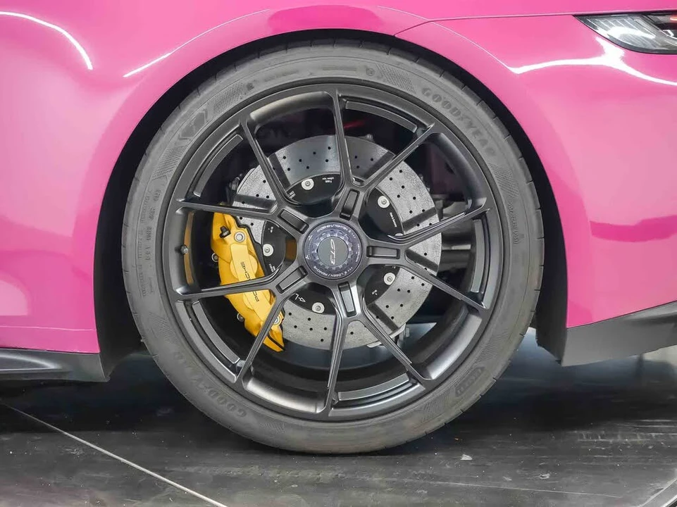 2022 Porsche 992 GT3 - Image 14 of 30
