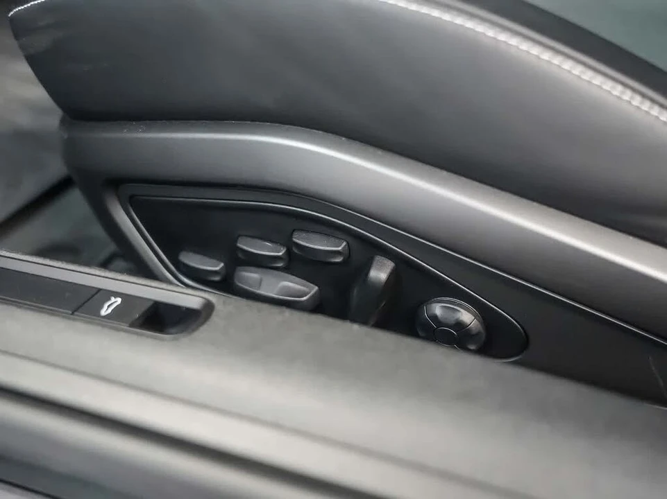 2022 Porsche 992 GT3 - Image 24 of 30