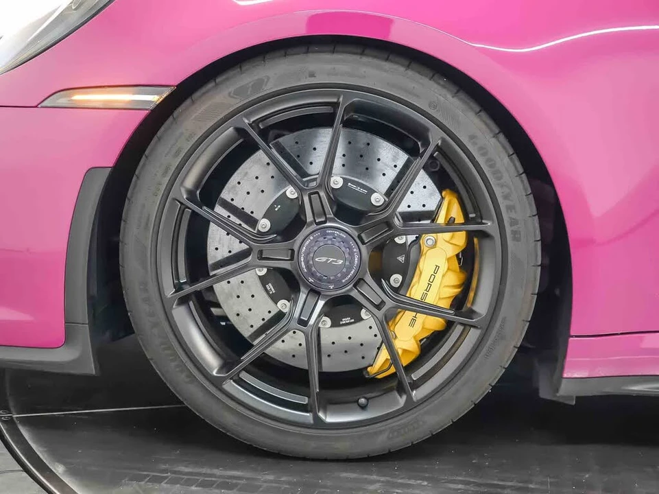2022 Porsche 992 GT3 - Image 13 of 30